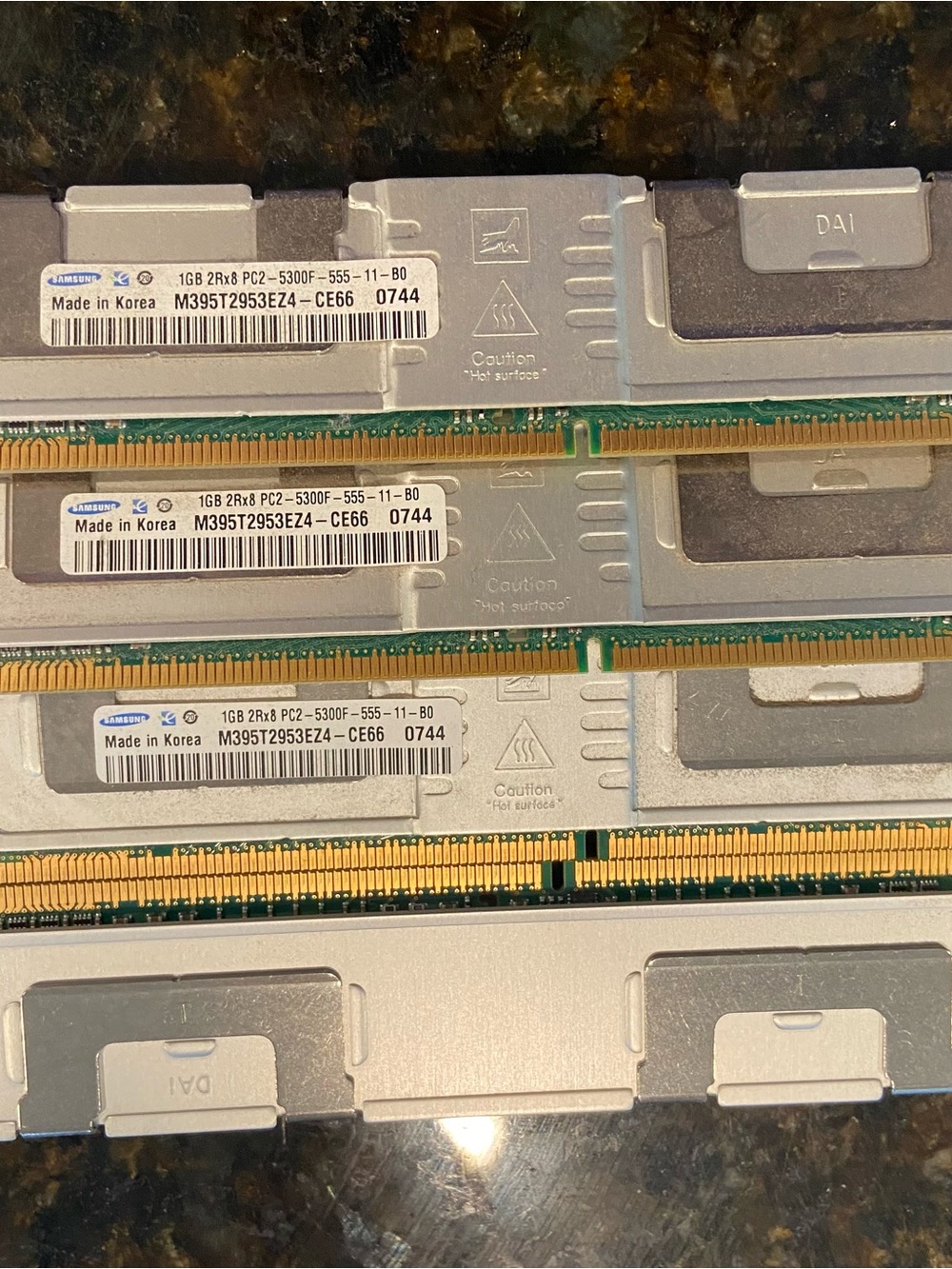 Lot of 4 Samsung 1GB 2Rx8 PC2-5300F-555-11-80 Memory M395T2953EZ4-CE66